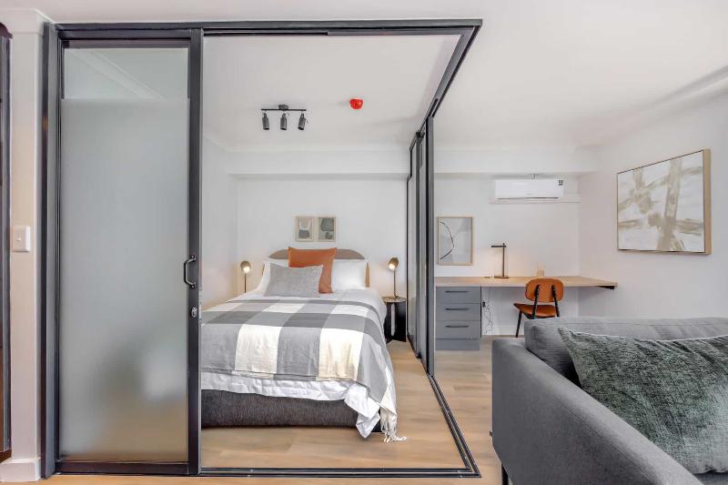 Newlands Peak Aparthotel image