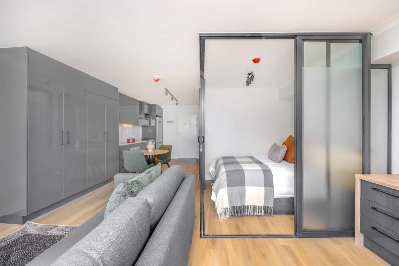 Newlands Peak Aparthotel image
