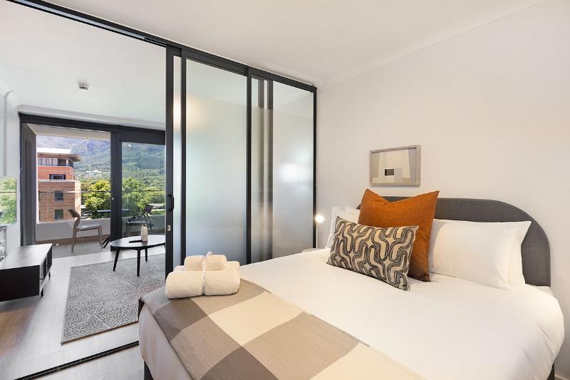 Newlands Peak Aparthotel image