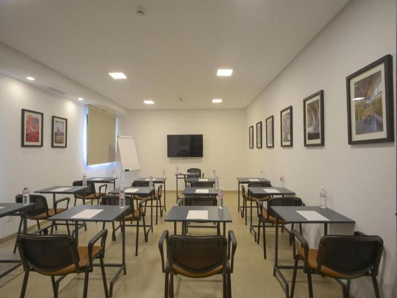 Maia Hotel Suites image