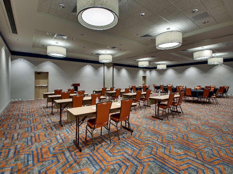 Drury Inn & Suites Iowa City Coralville image