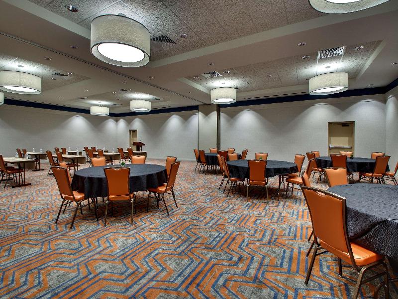 Drury Inn & Suites Iowa City Coralville image