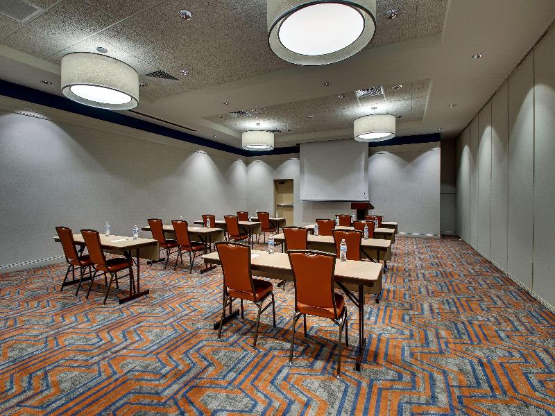 Drury Inn & Suites Iowa City Coralville image