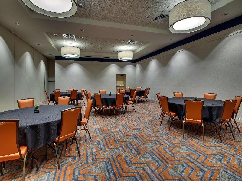 Drury Inn & Suites Iowa City Coralville image
