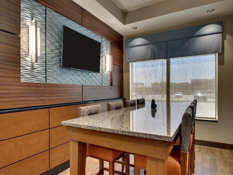 Drury Inn & Suites Iowa City Coralville image