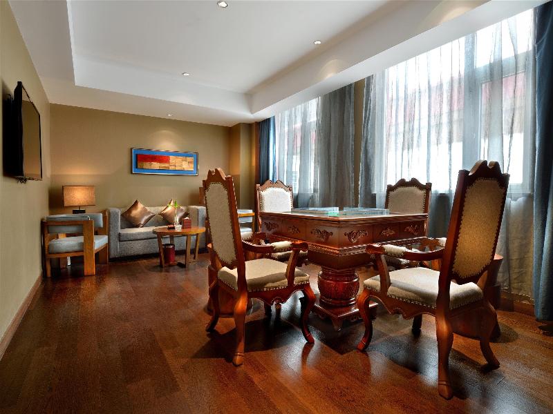 Crowne Plaza YADING image 9