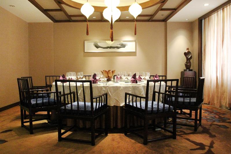 Crowne Plaza YADING image