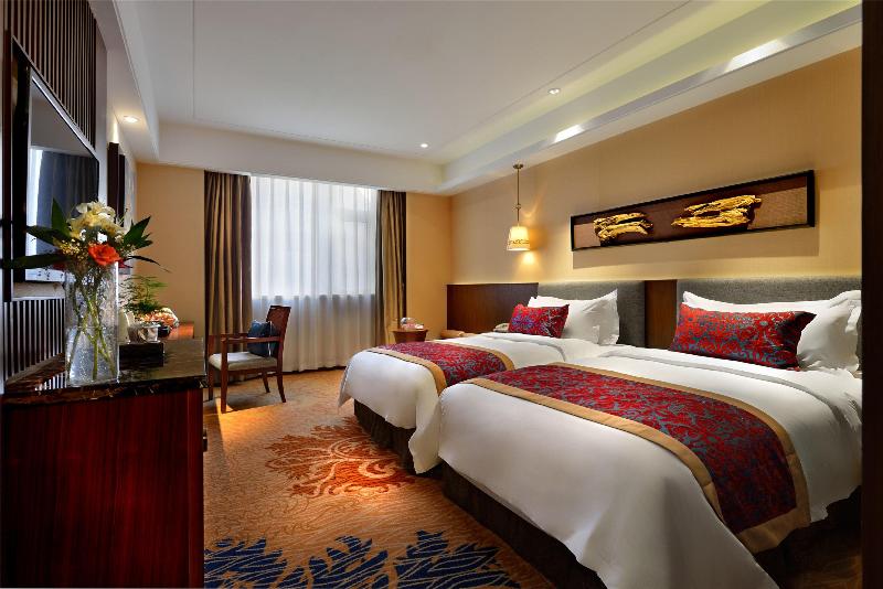 Crowne Plaza YADING image