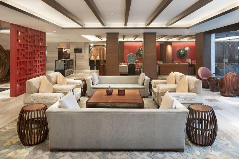 Crowne Plaza YADING image