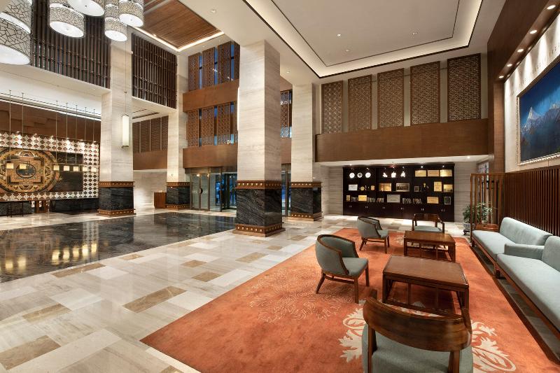 Crowne Plaza YADING image
