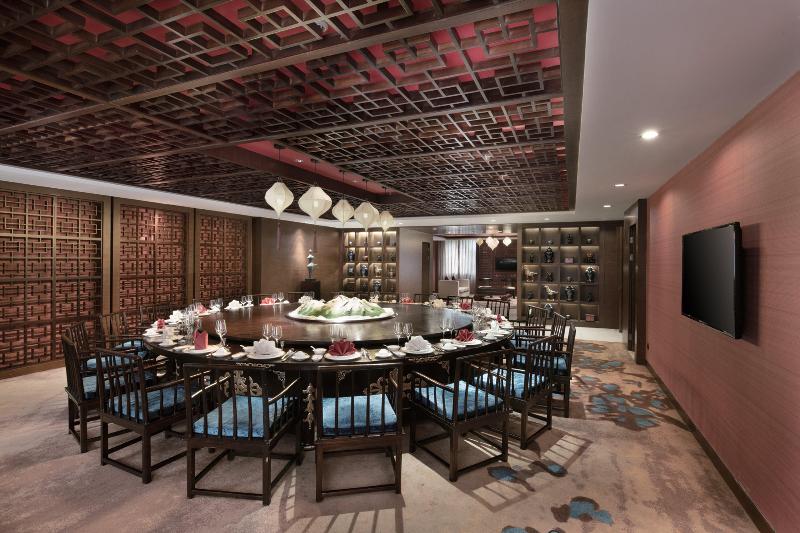 Crowne Plaza YADING image