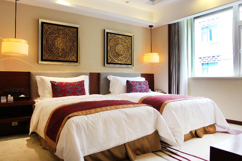 Crowne Plaza YADING image