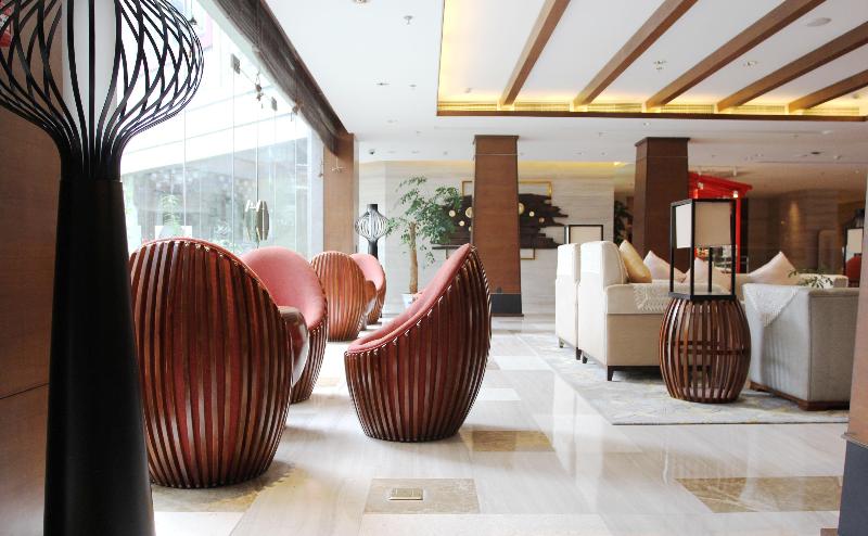 Crowne Plaza YADING image