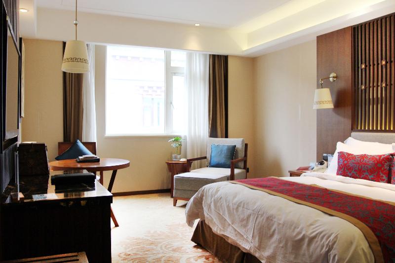 Crowne Plaza YADING image 4