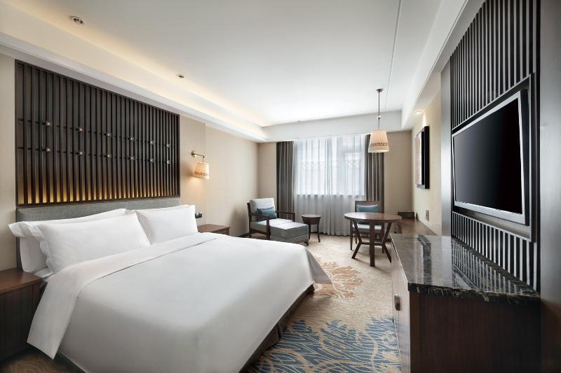 Crowne Plaza YADING image 10