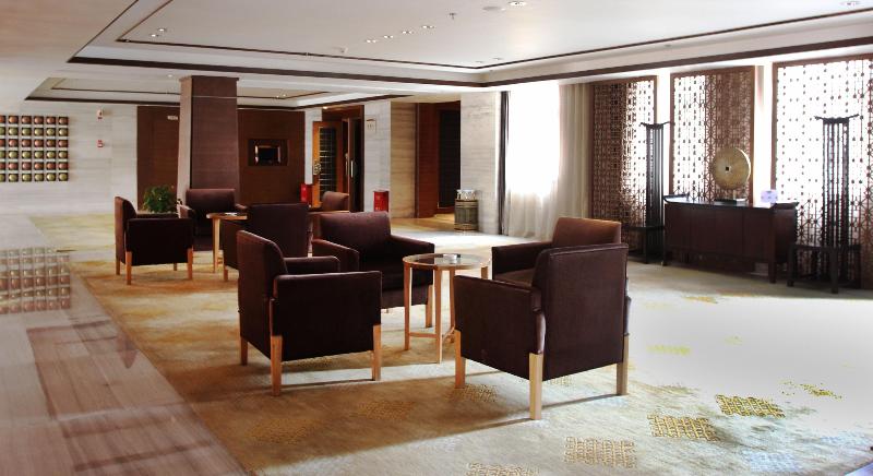 Crowne Plaza YADING image
