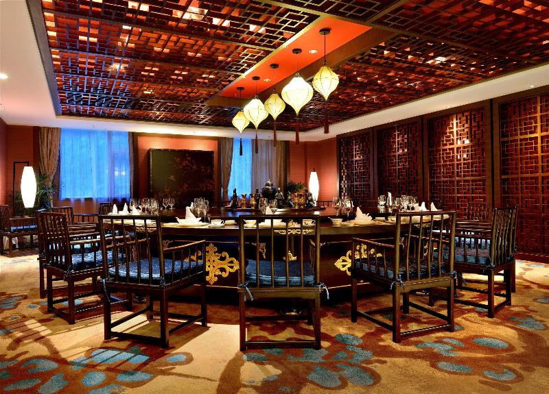 Crowne Plaza YADING image