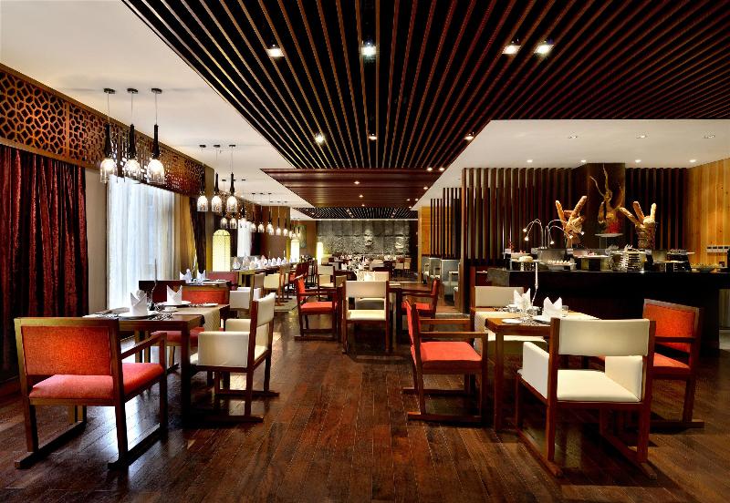 Crowne Plaza YADING image