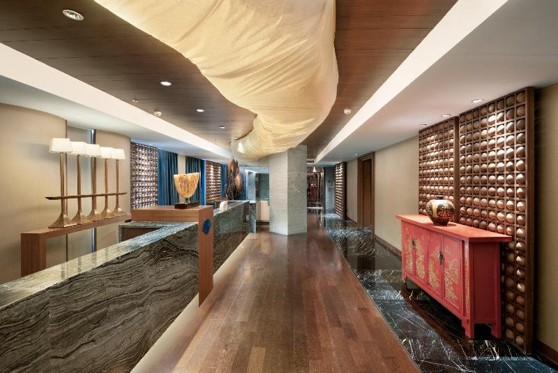 Crowne Plaza YADING image