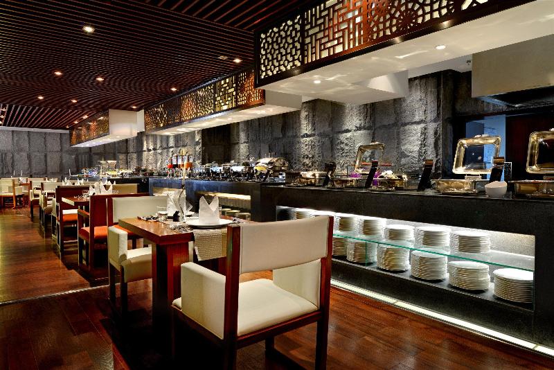 Crowne Plaza YADING image