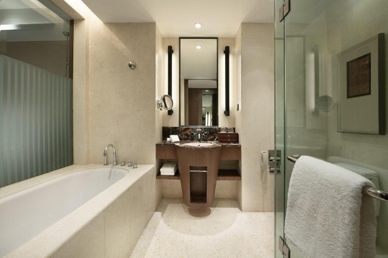 Crowne Plaza YADING image 7