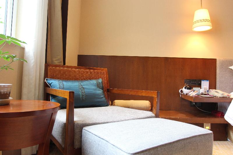 Crowne Plaza YADING image