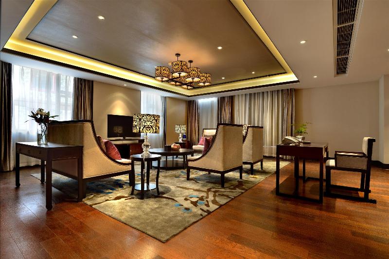 Crowne Plaza YADING image