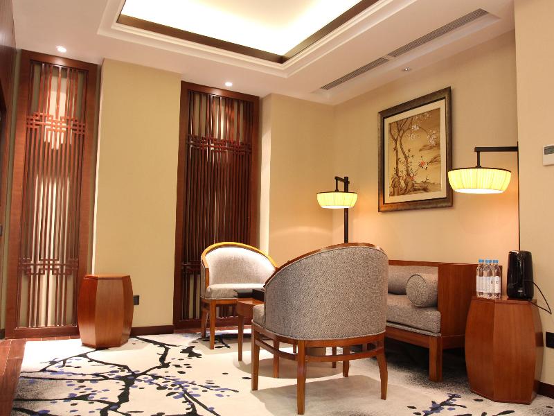 Crowne Plaza YADING image