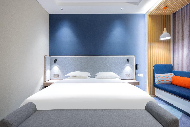 Holiday Inn Express Horgos image