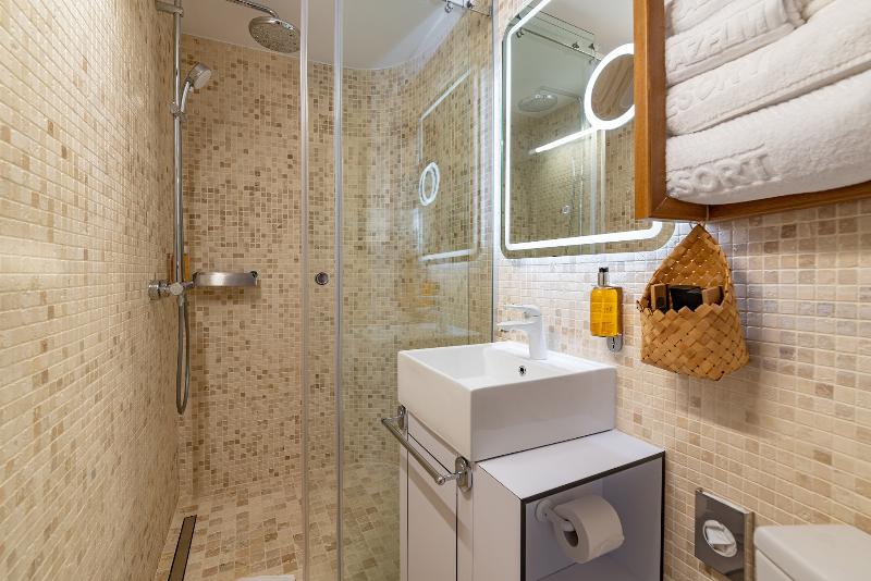 Razelm Luxury Resort image