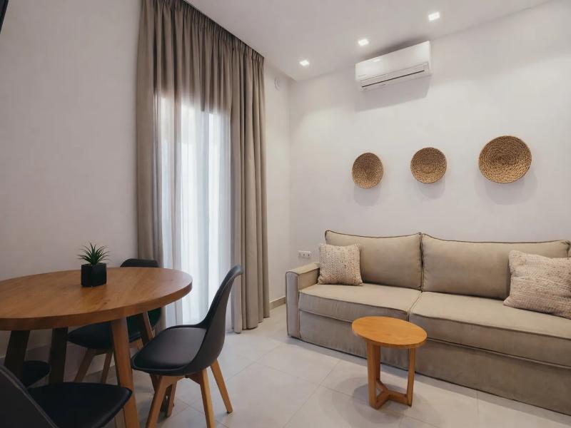 Evi Suites & Villas image