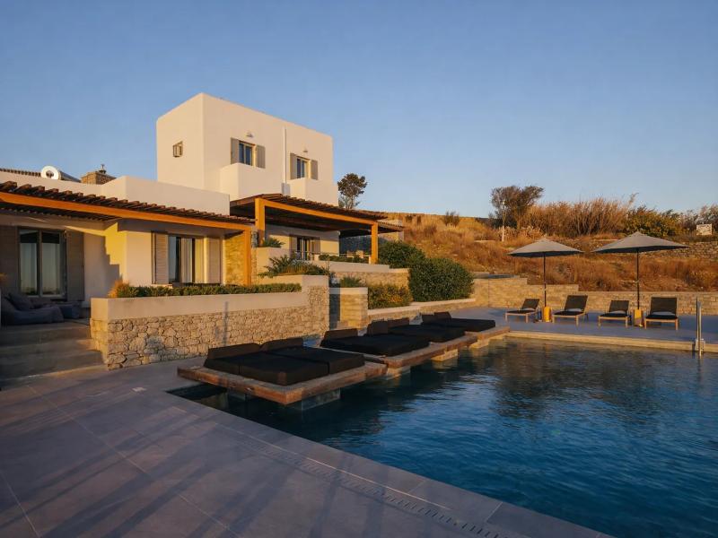 Evi Suites & Villas image