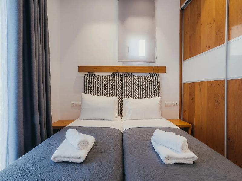 Evi Suites & Villas