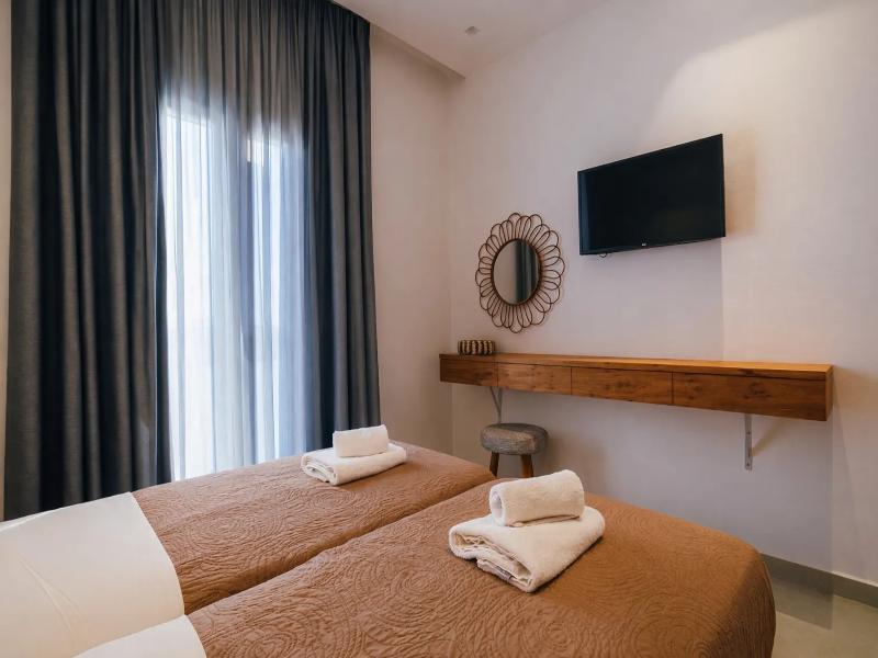 Evi Suites & Villas