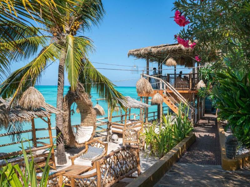 Coral Rocks Hotel & Restaurant image