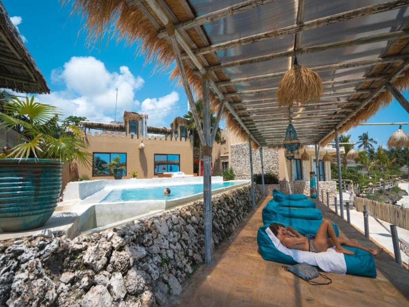 Coral Rocks Hotel & Restaurant image