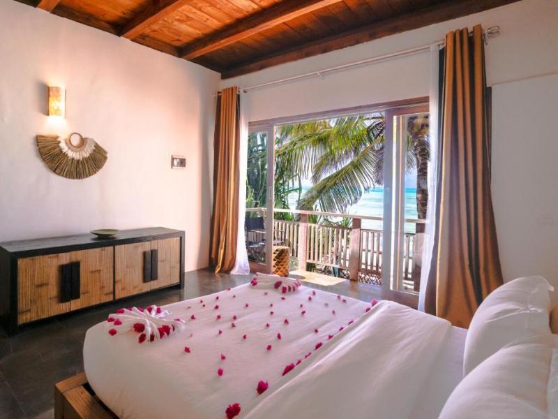 Salt & Coral Hotel and Restaurant image