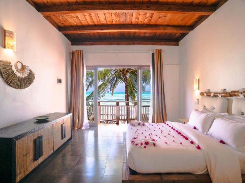 Salt & Coral Hotel and Restaurant image