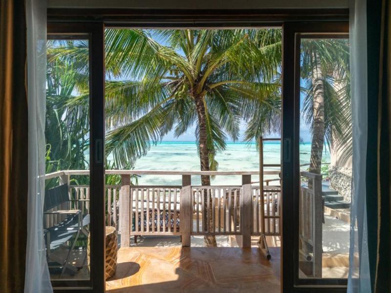 Salt & Coral Hotel and Restaurant image