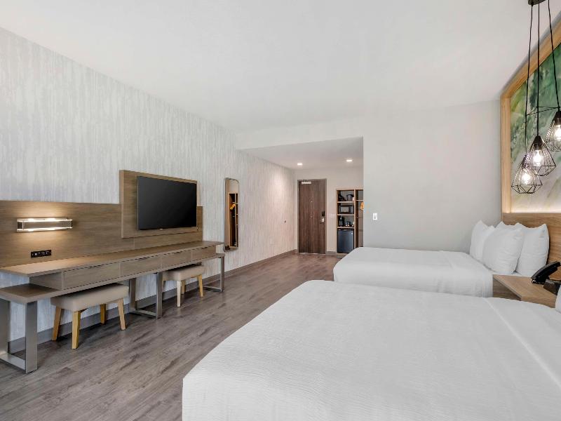 Best Western Plus Winter Haven Inn & Suites  image