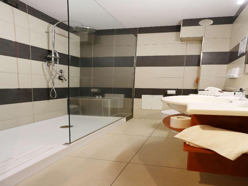 Agora Hotel Sure Hotel Collection By BW image