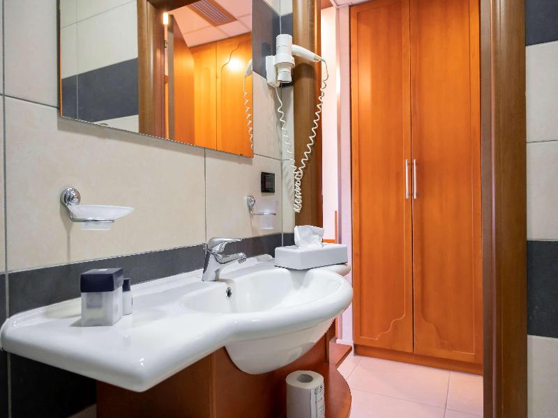 Agora Hotel Sure Hotel Collection By BW image