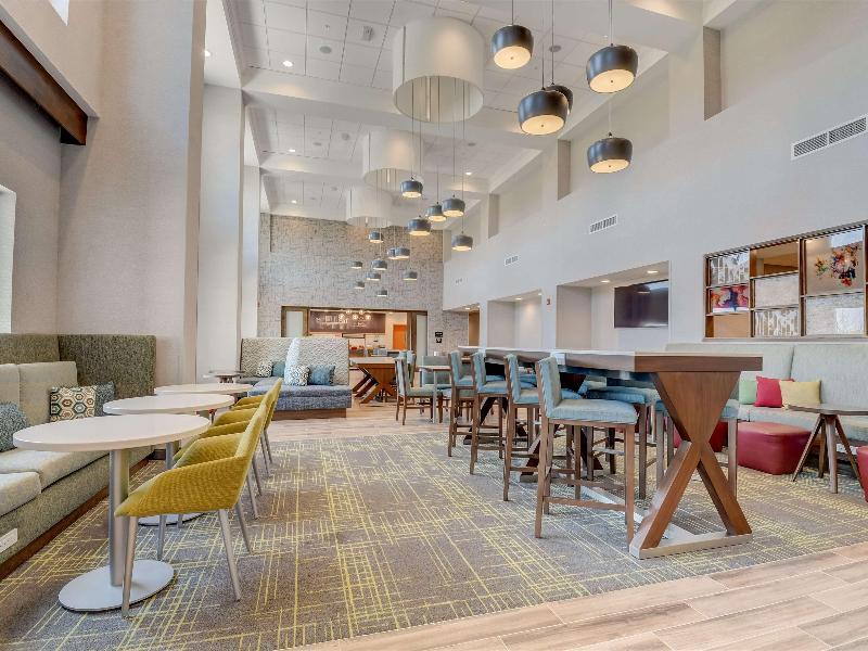 Hampton Inn And Suites Williamstown Ark Encounter image
