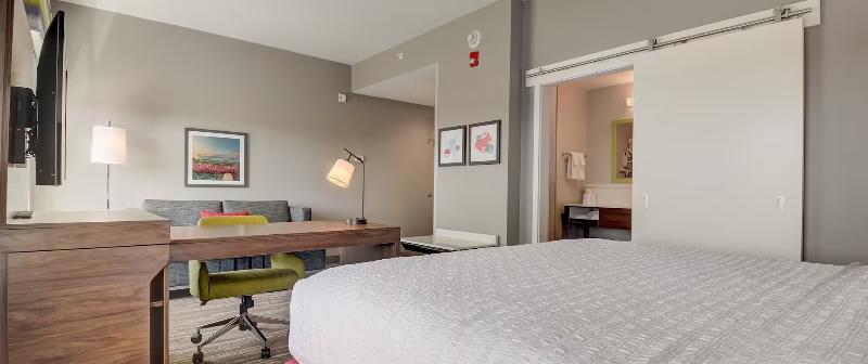 Hampton Inn And Suites Williamstown Ark Encounter image