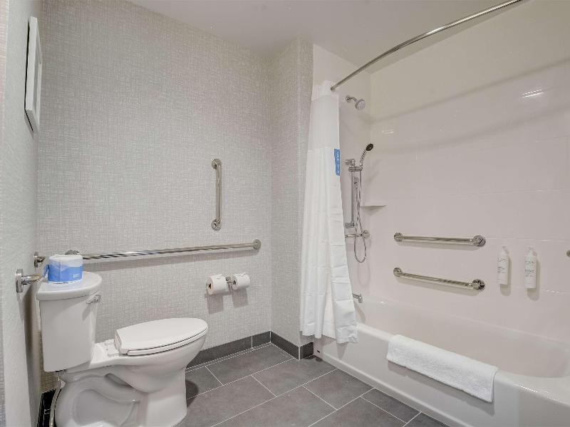Hampton Inn And Suites Williamstown Ark Encounter image