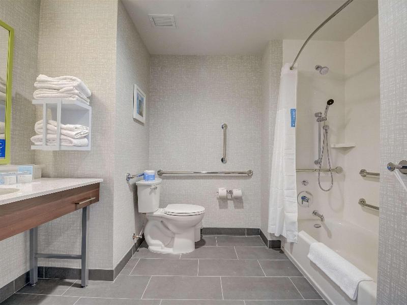Hampton Inn And Suites Williamstown Ark Encounter image