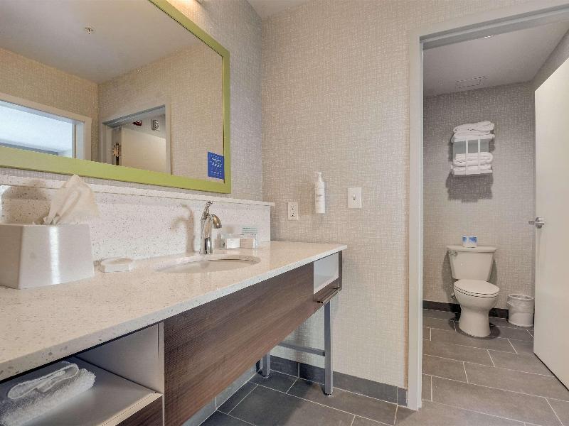 Hampton Inn And Suites Williamstown Ark Encounter image