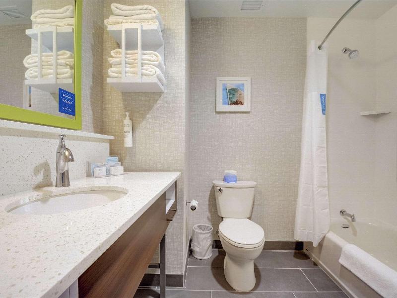 Hampton Inn And Suites Williamstown Ark Encounter image