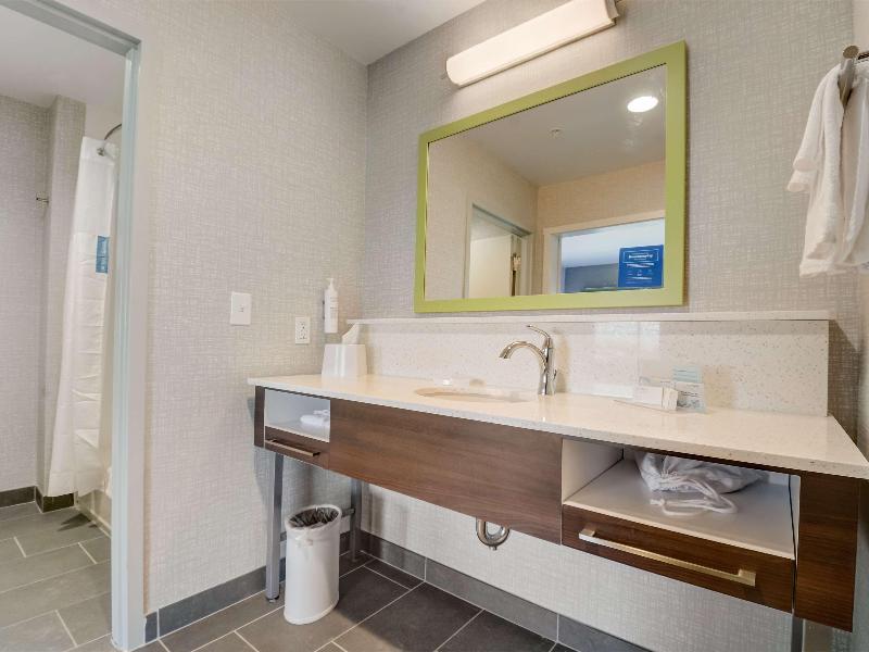 Hampton Inn And Suites Williamstown Ark Encounter image