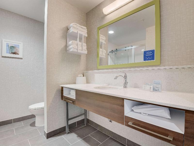 Hampton Inn And Suites Williamstown Ark Encounter image